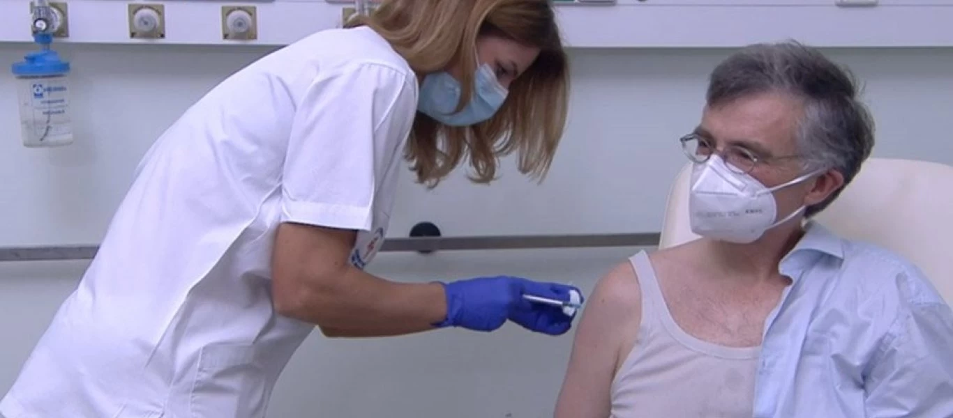 Θαύμα! Εμφανίστηκε ο «εξαφανισμένος» Σ.Τσιόδρας στο πλευρό του Κ.Μητσοτάκη ως «απάντηση» στις φήμες για παρενέργειες